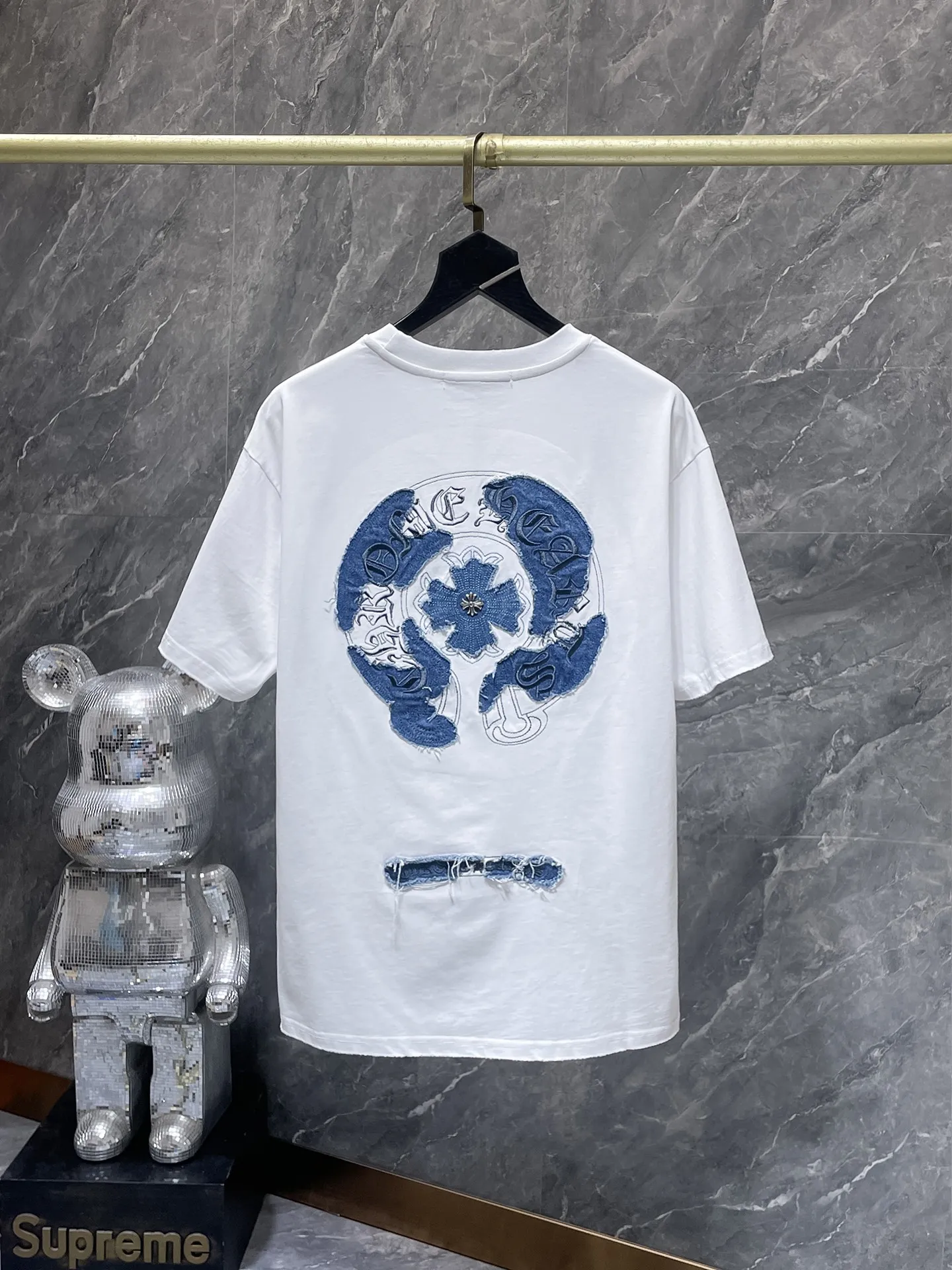 P180 New Chrome Hearts 25ss for summer, washed style, high gram weight, environmentally friendly high-quality top-grade fabric, 280g Crow Horseshoe Contrast Color Patch Short Sleeves, heavy-duty pure hand-cut patch embroidery process, counter synchronization, replica version 1:1, recommended color: black, white, size: S, M, L, XL